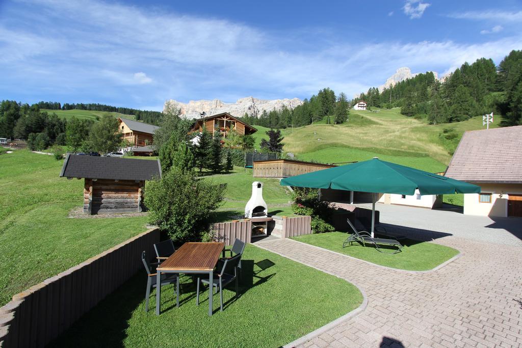Taela Apartments San Cassiano  Exterior photo
