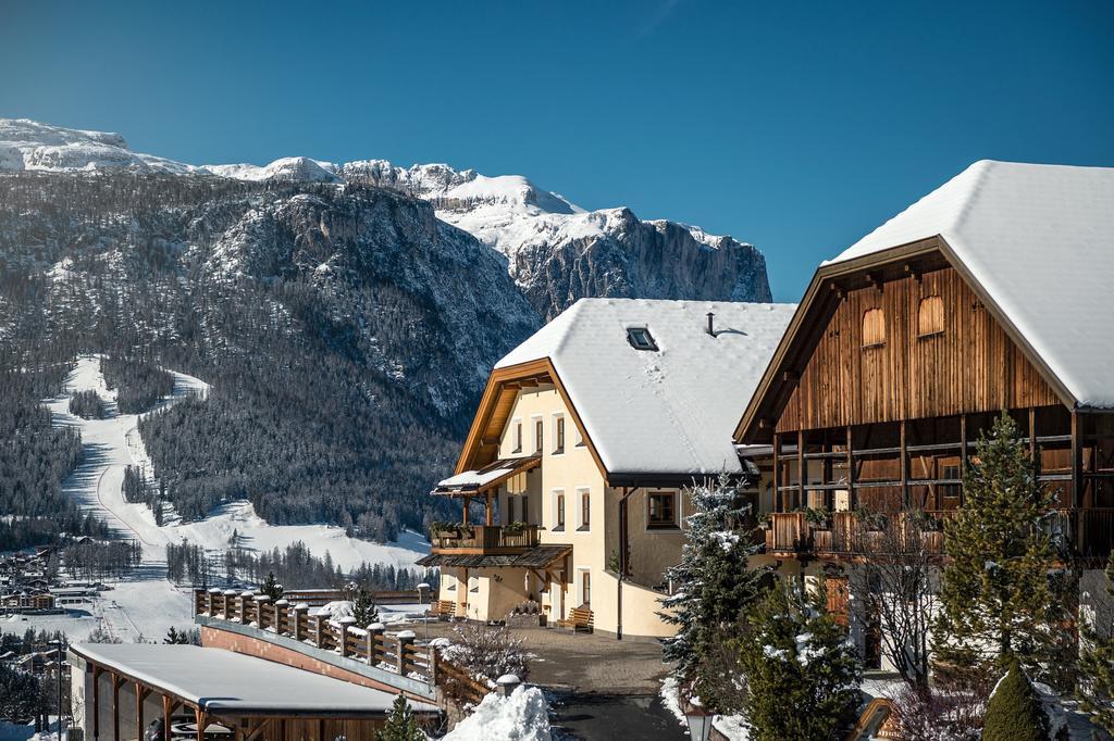 Taela Apartments San Cassiano  Exterior photo