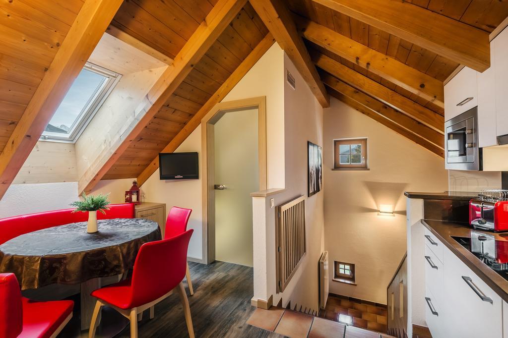 Taela Apartments San Cassiano  Exterior photo